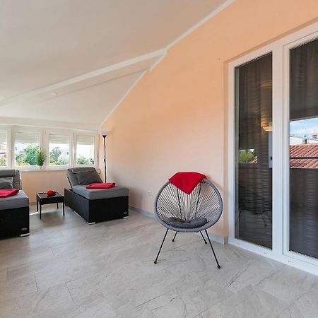 Appartement Nada à Poreč Extérieur photo