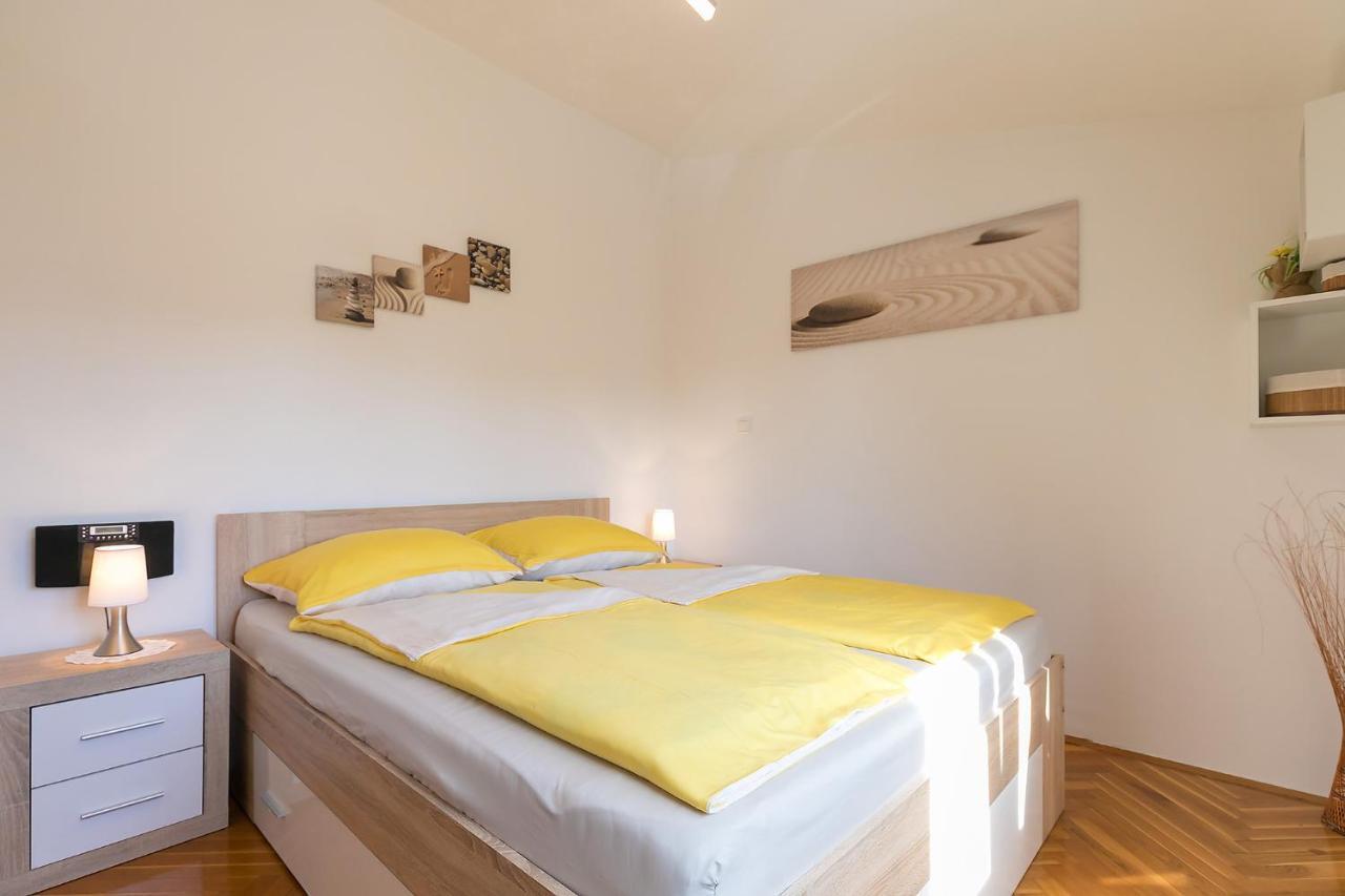Appartement Nada à Poreč Extérieur photo